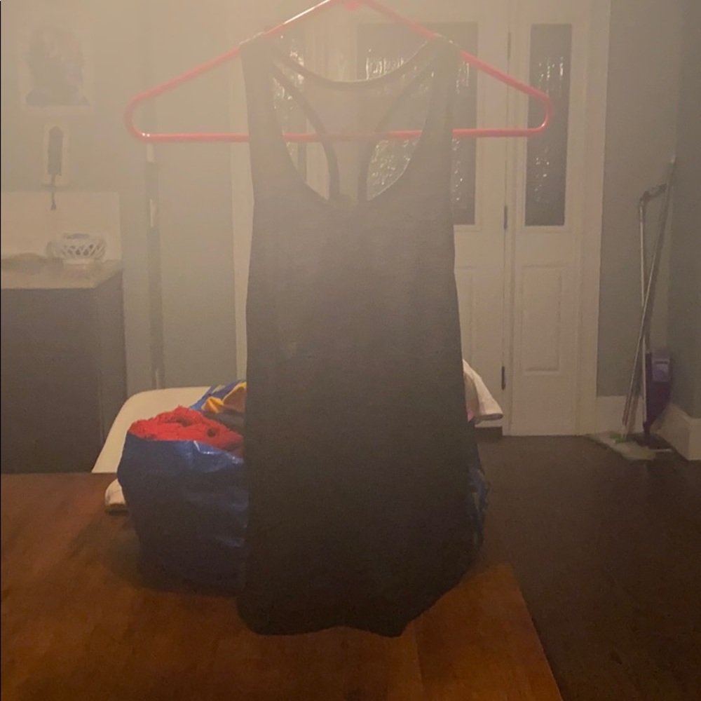 grey tank top lululemon